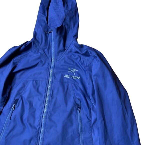 Arc’teryx Women’s Rain Jacket Purple Small - Picture 2 of 11